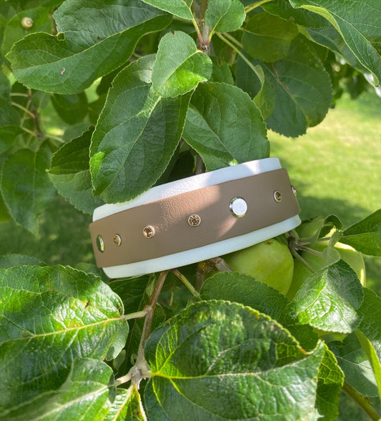 Layered gemstone collar