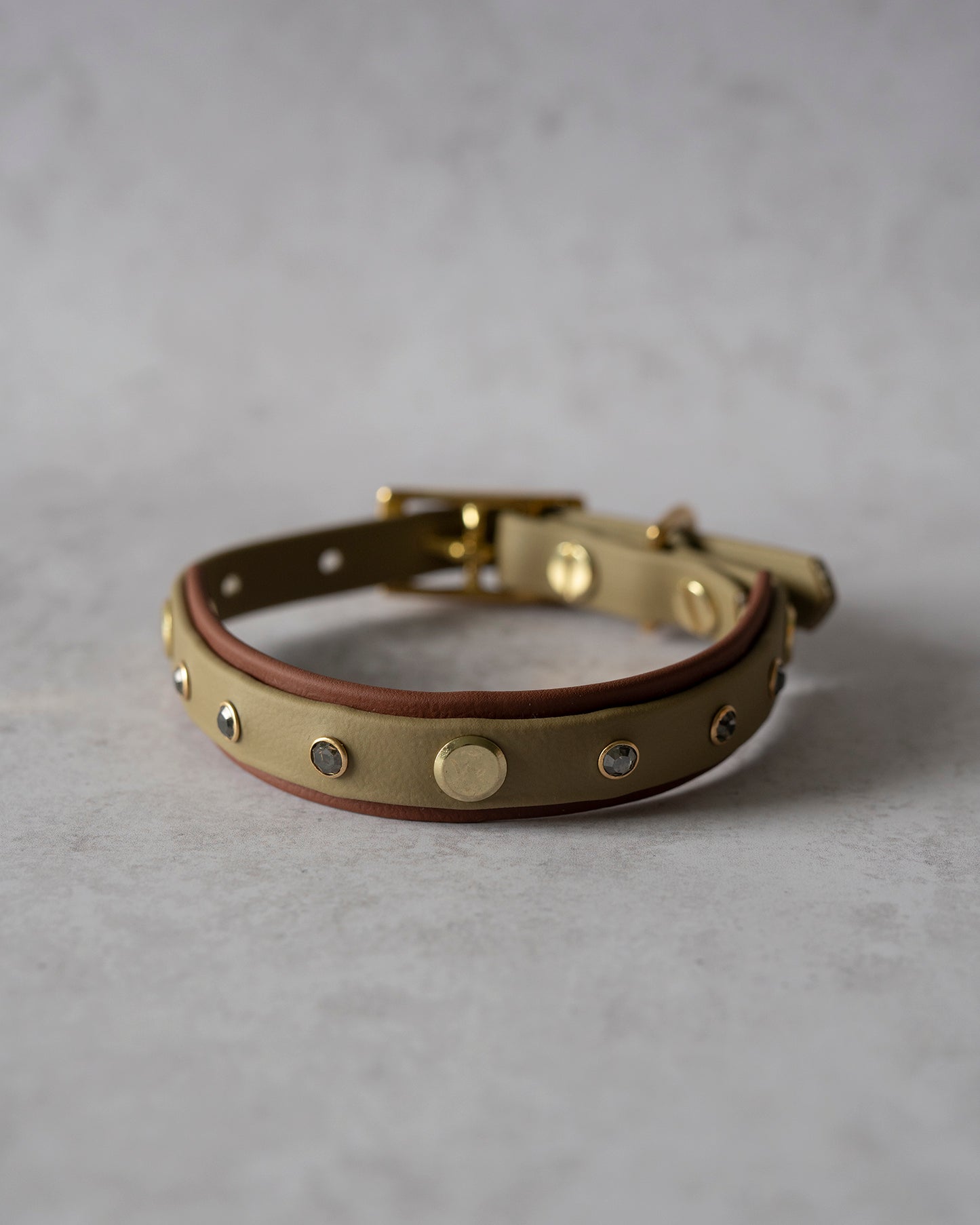 Layered mini collar